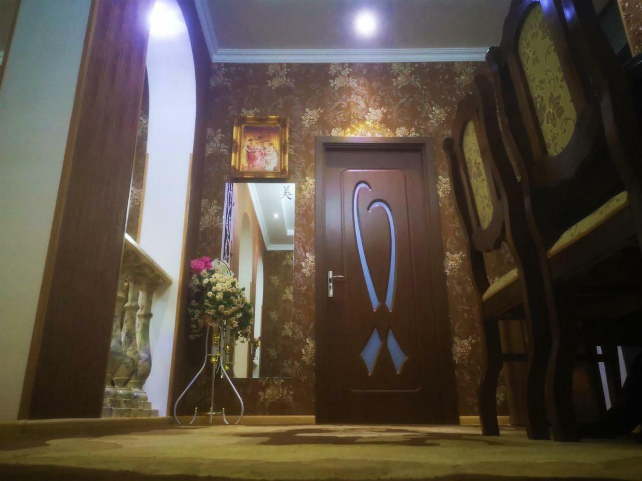 Hostel Sadu Кутаїсі Екстер'єр фото