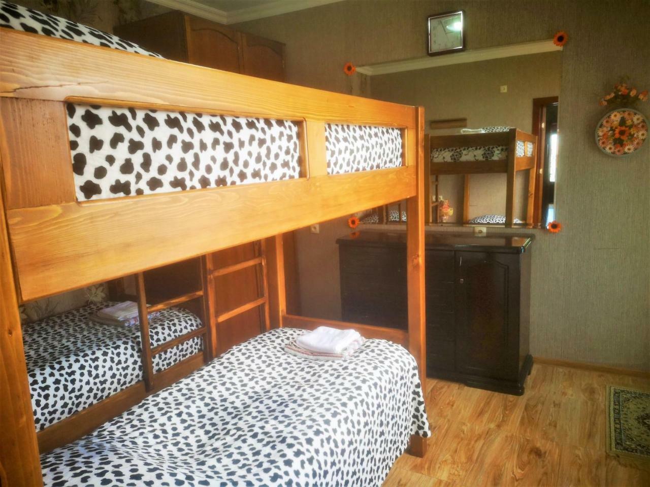 Hostel Sadu Кутаїсі Екстер'єр фото
